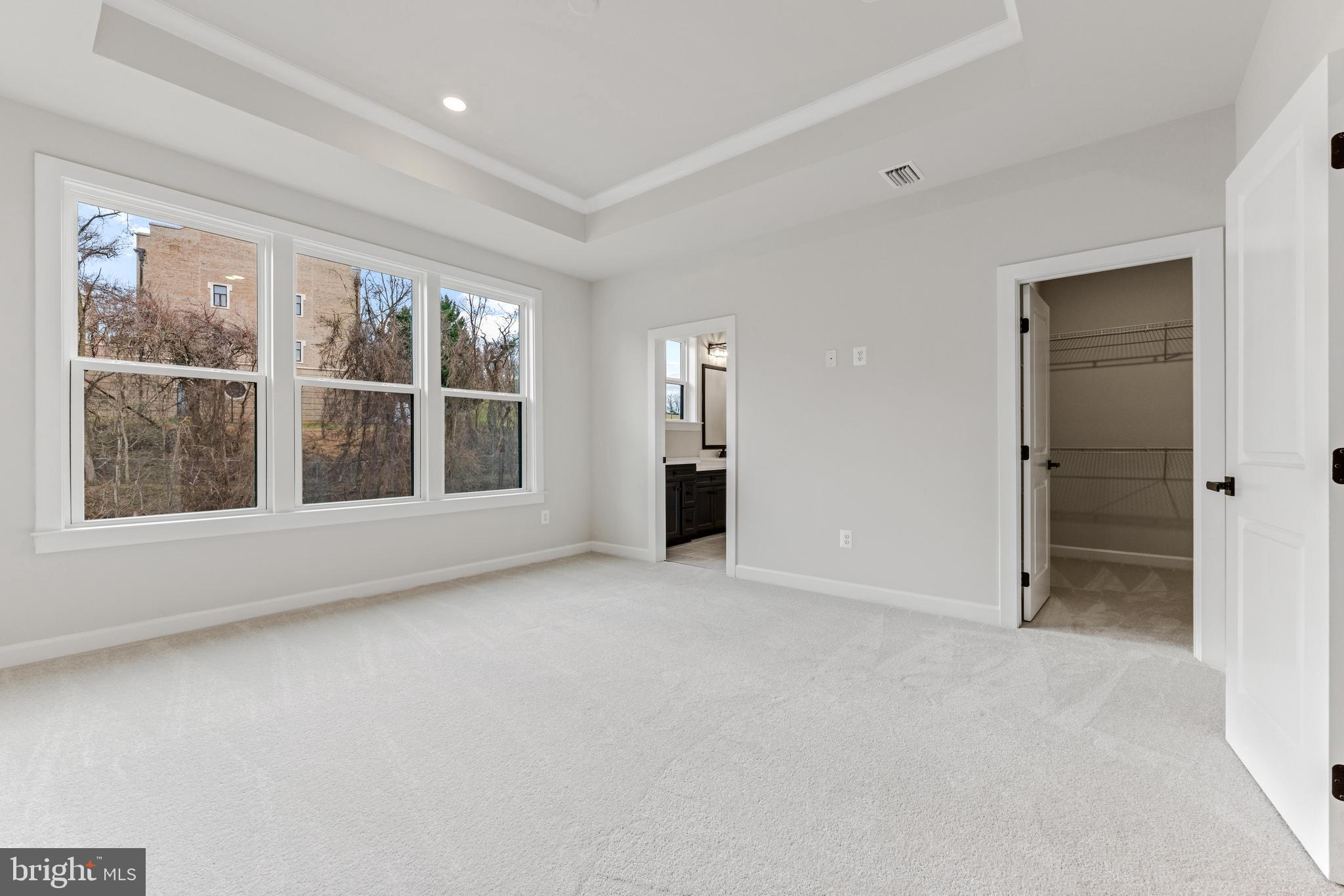 LONGVIEW RIDGE - Residential Lease