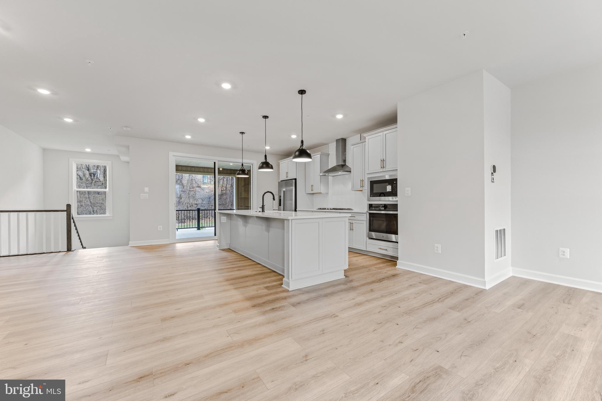 LONGVIEW RIDGE - Residential Lease