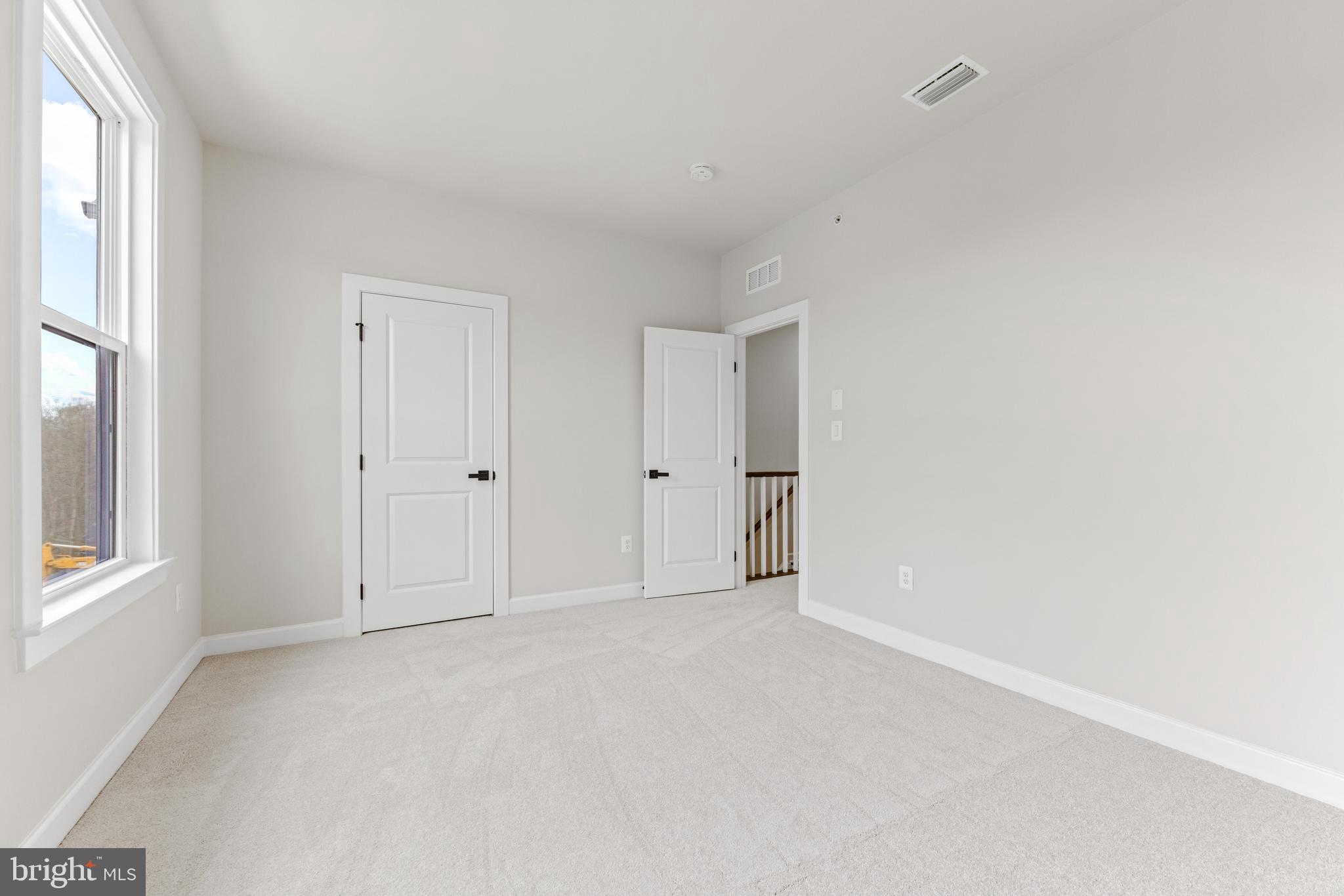 LONGVIEW RIDGE - Residential Lease