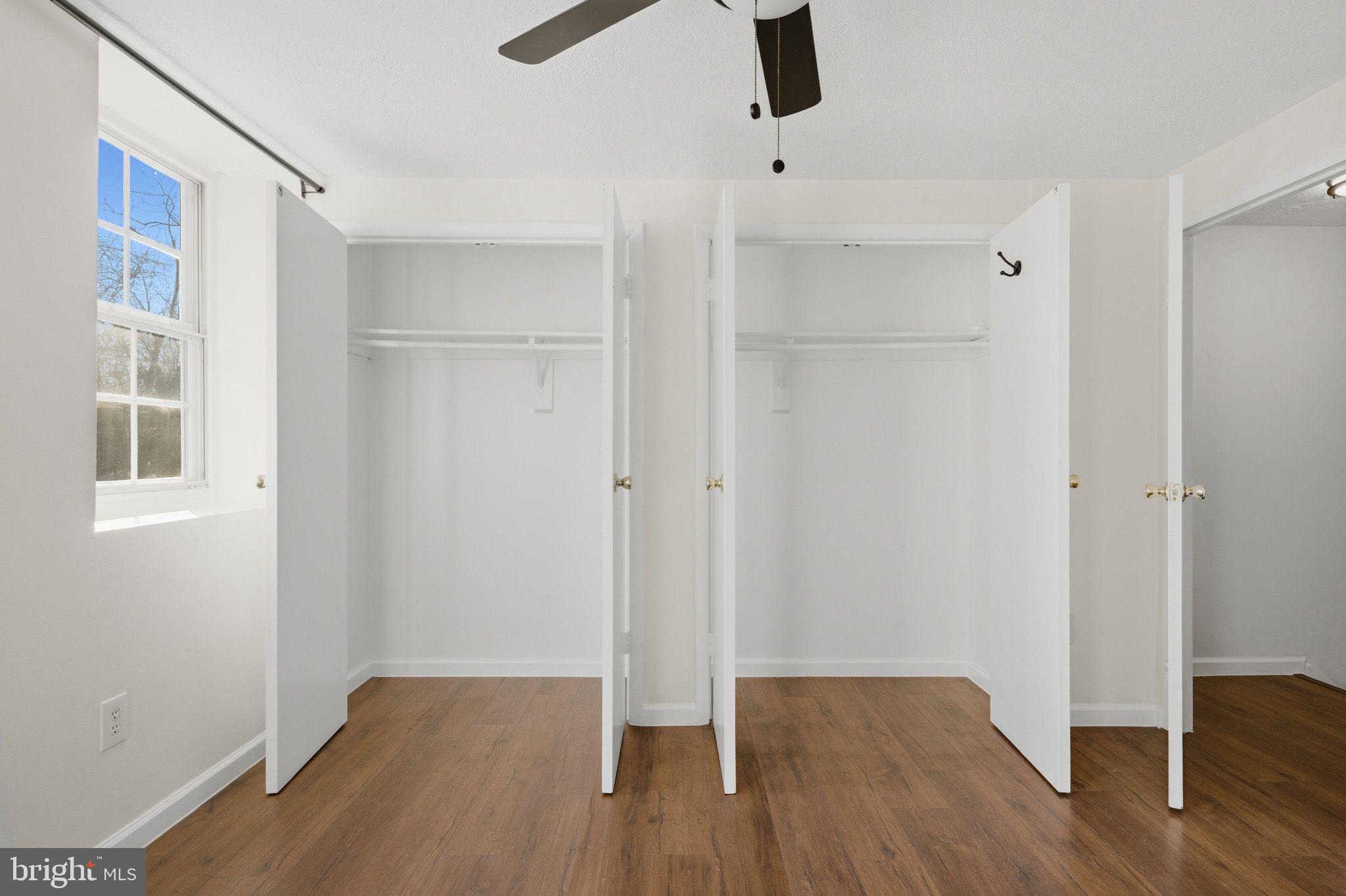 WINDMILL SQUARE - Residential