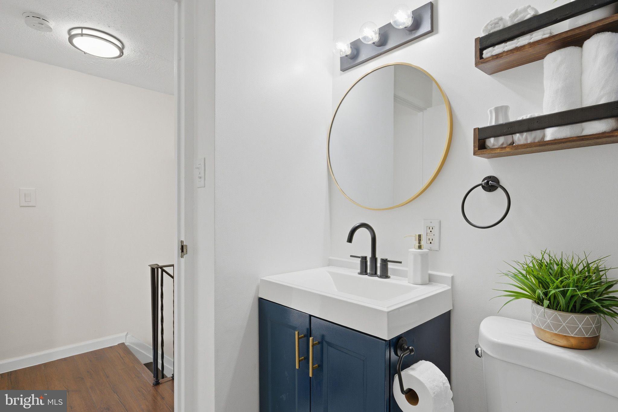 WINDMILL SQUARE - Residential