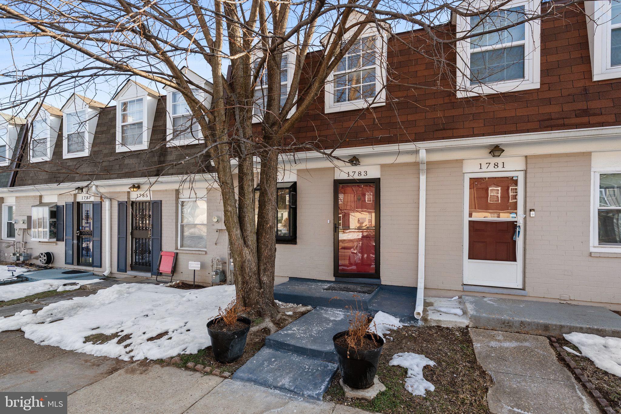 WINDMILL SQUARE - Residential