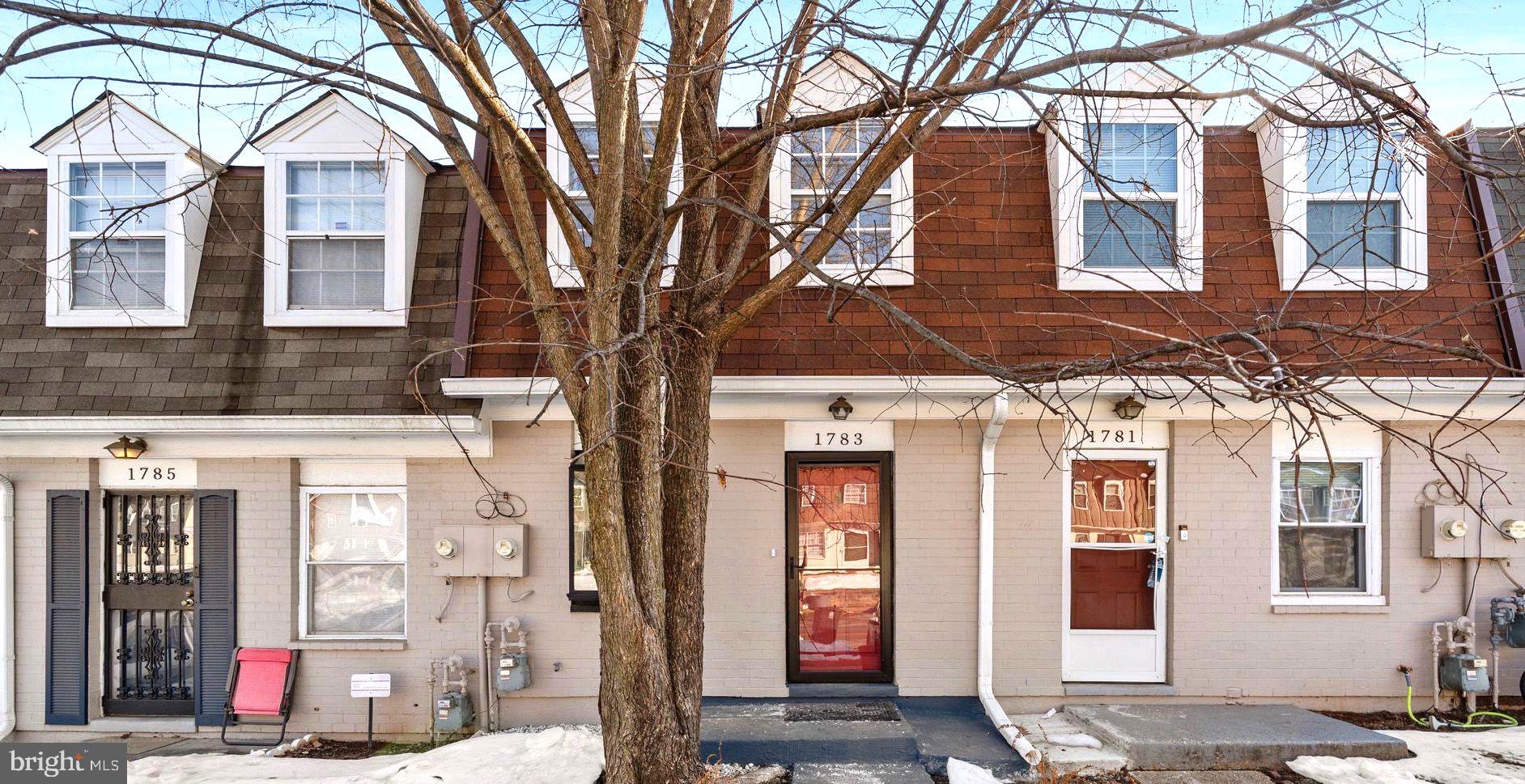 WINDMILL SQUARE - Residential