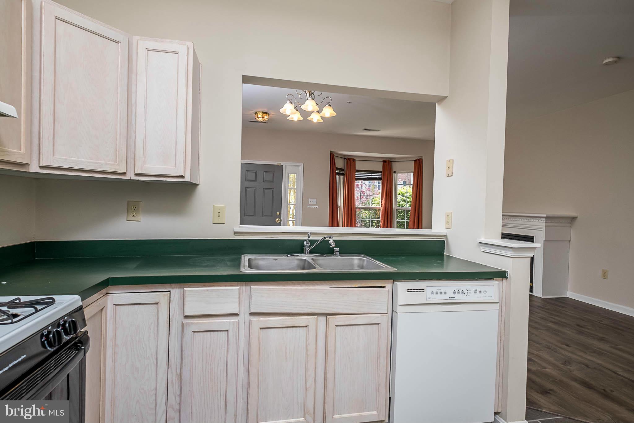 SEVEN OAKS - Residential