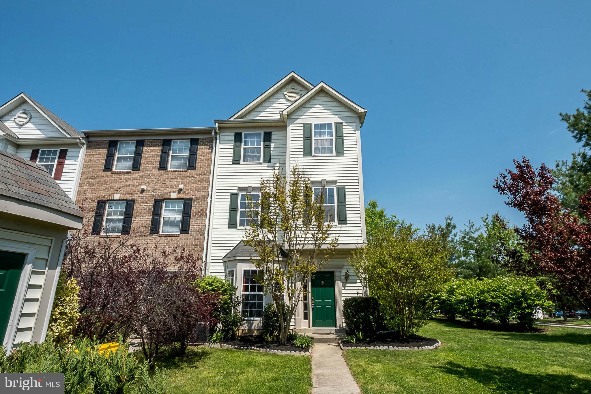 SEVEN OAKS - Residential