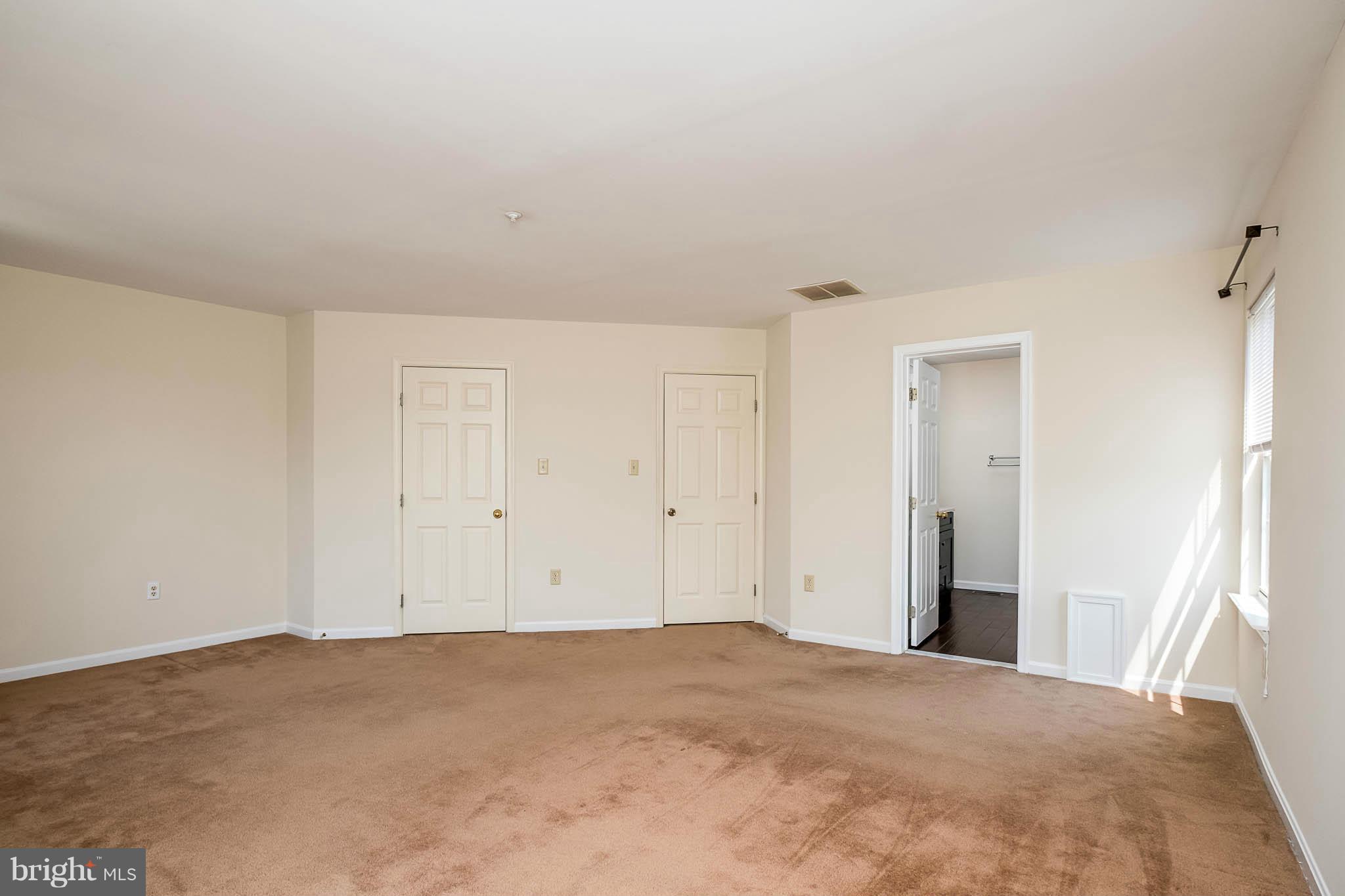 SEVEN OAKS - Residential