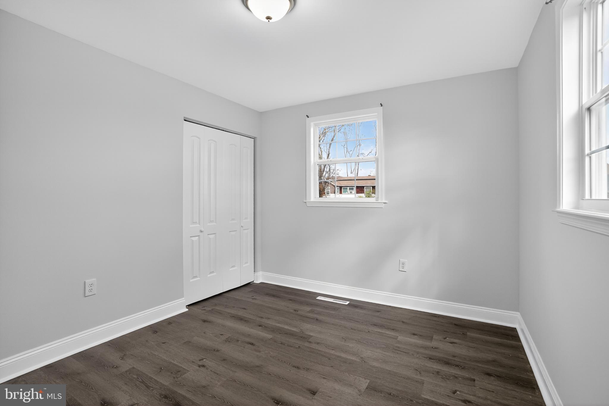 CASTLE HILLS - Residential