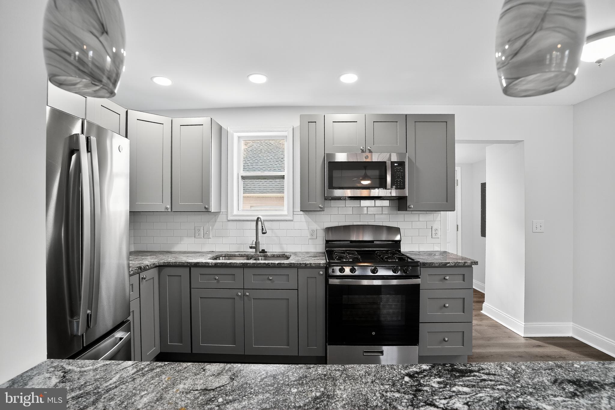 CASTLE HILLS - Residential