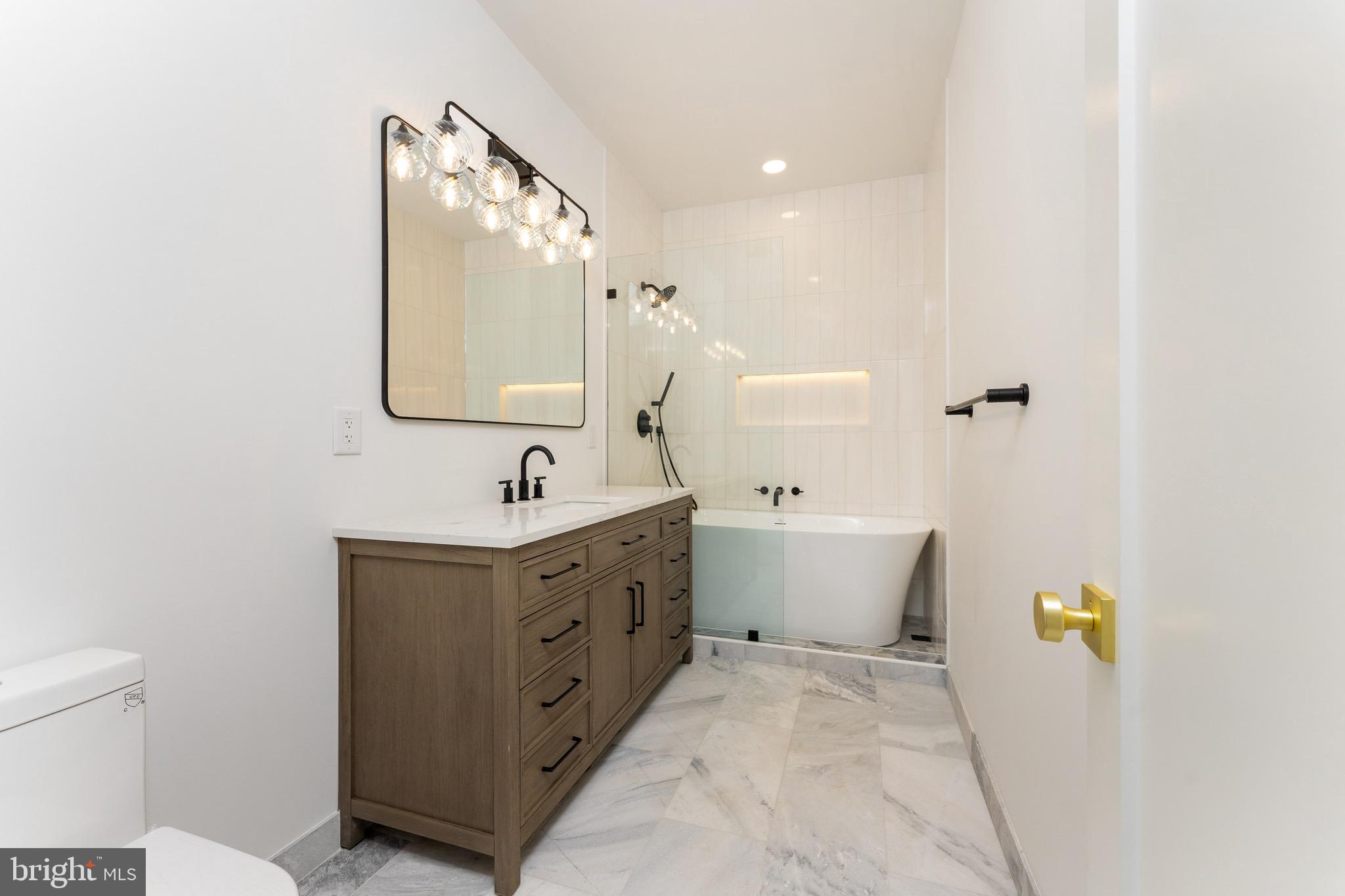 BULL RUN MOUNTAIN ESTATE - Residential