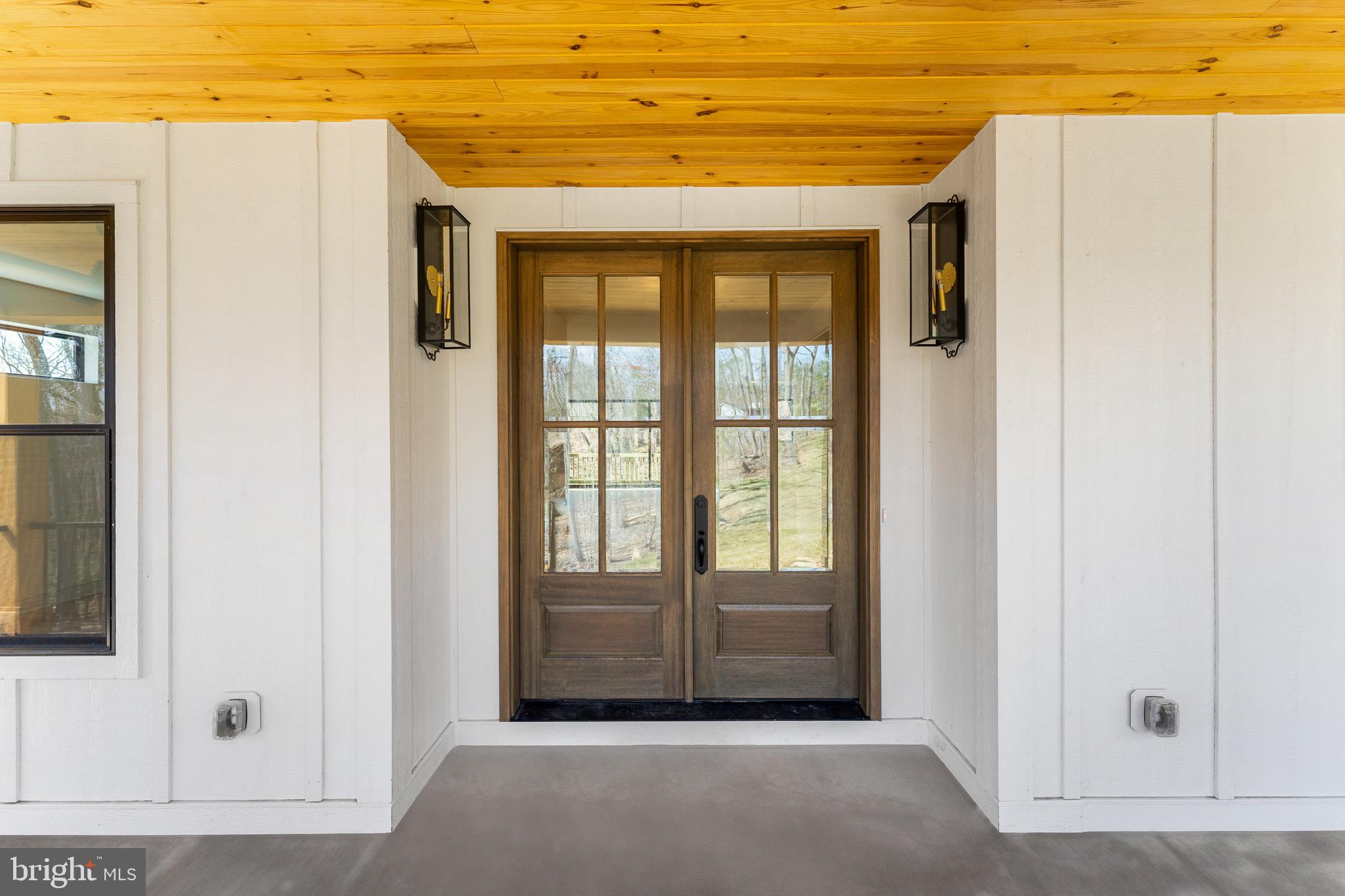 BULL RUN MOUNTAIN ESTATE - Residential