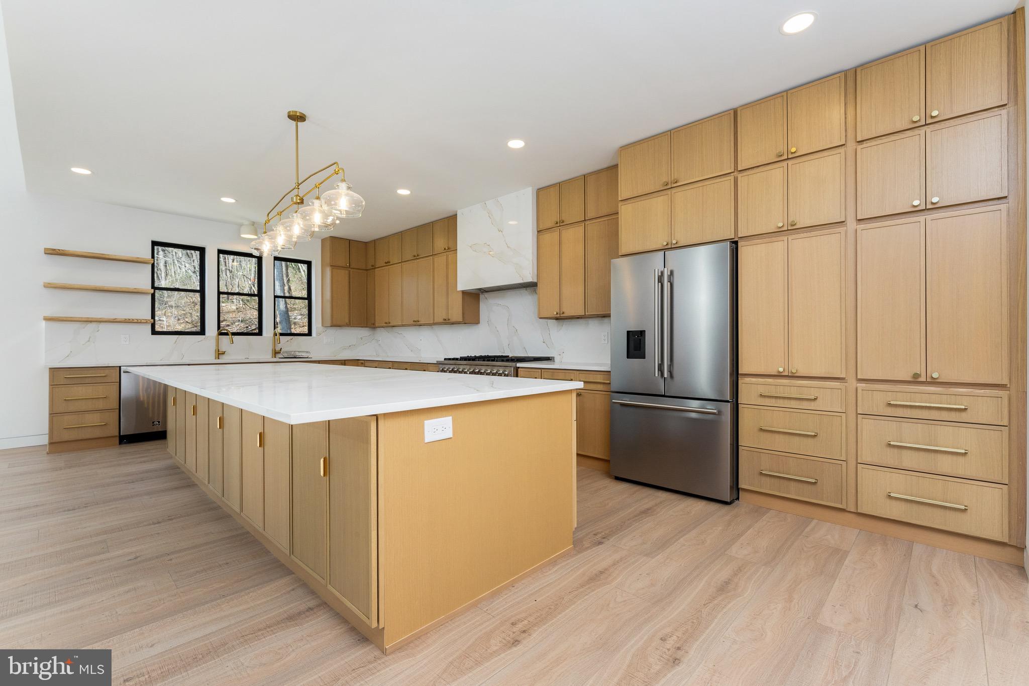 BULL RUN MOUNTAIN ESTATE - Residential