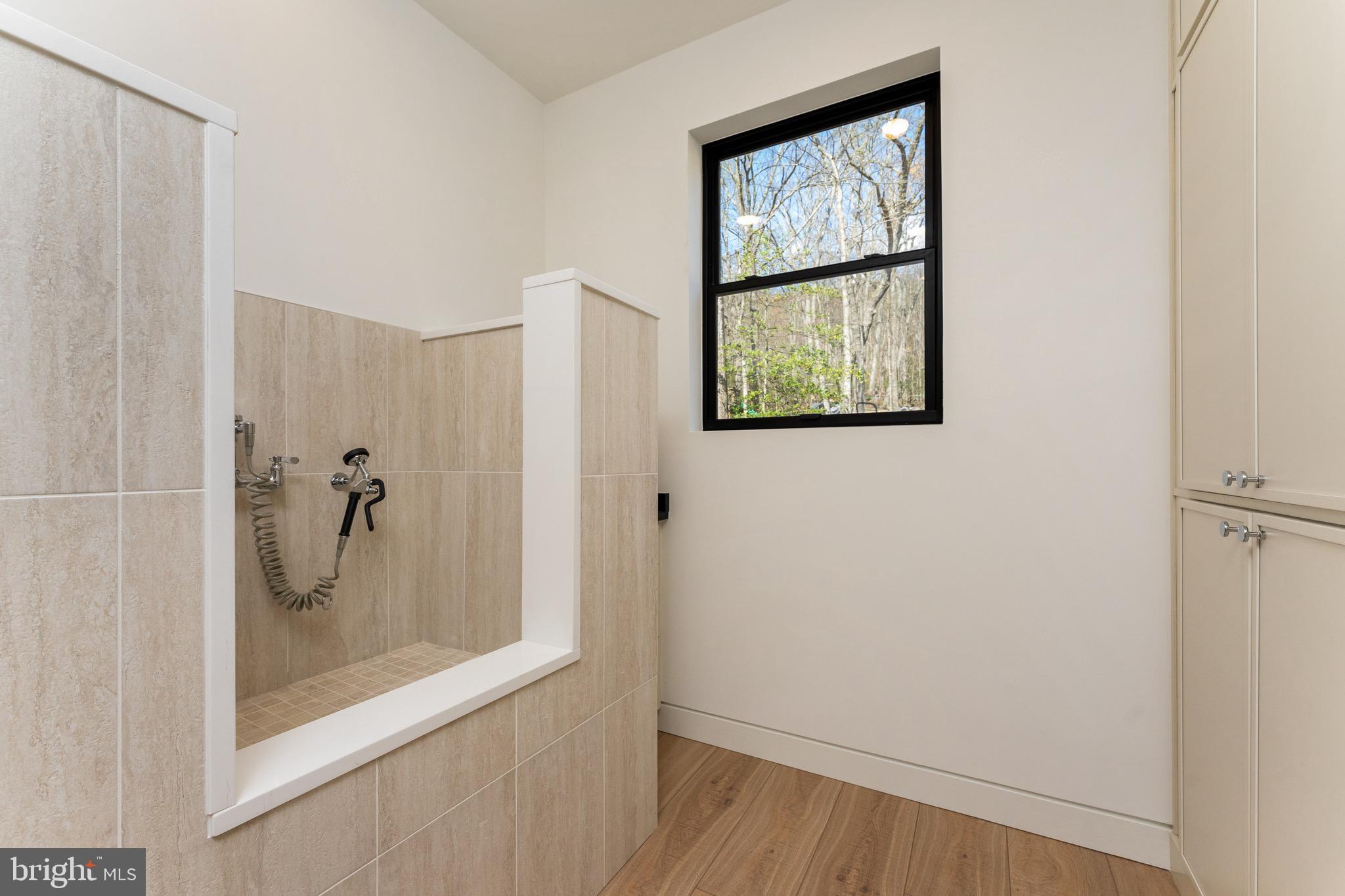 BULL RUN MOUNTAIN ESTATE - Residential
