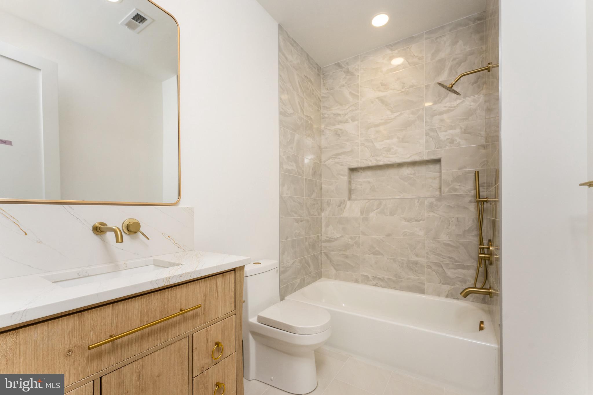 BULL RUN MOUNTAIN ESTATE - Residential