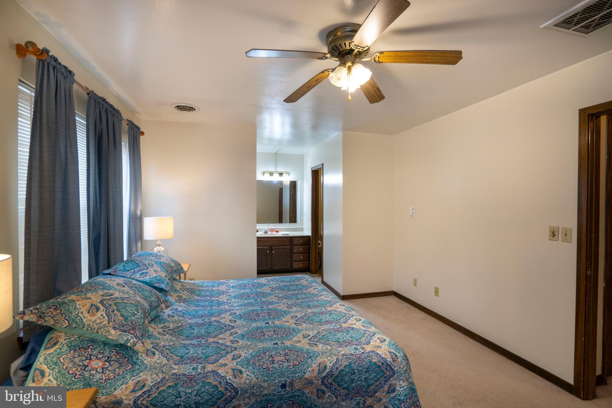 MAPLEWOOD TOWNHOUSES - Residential