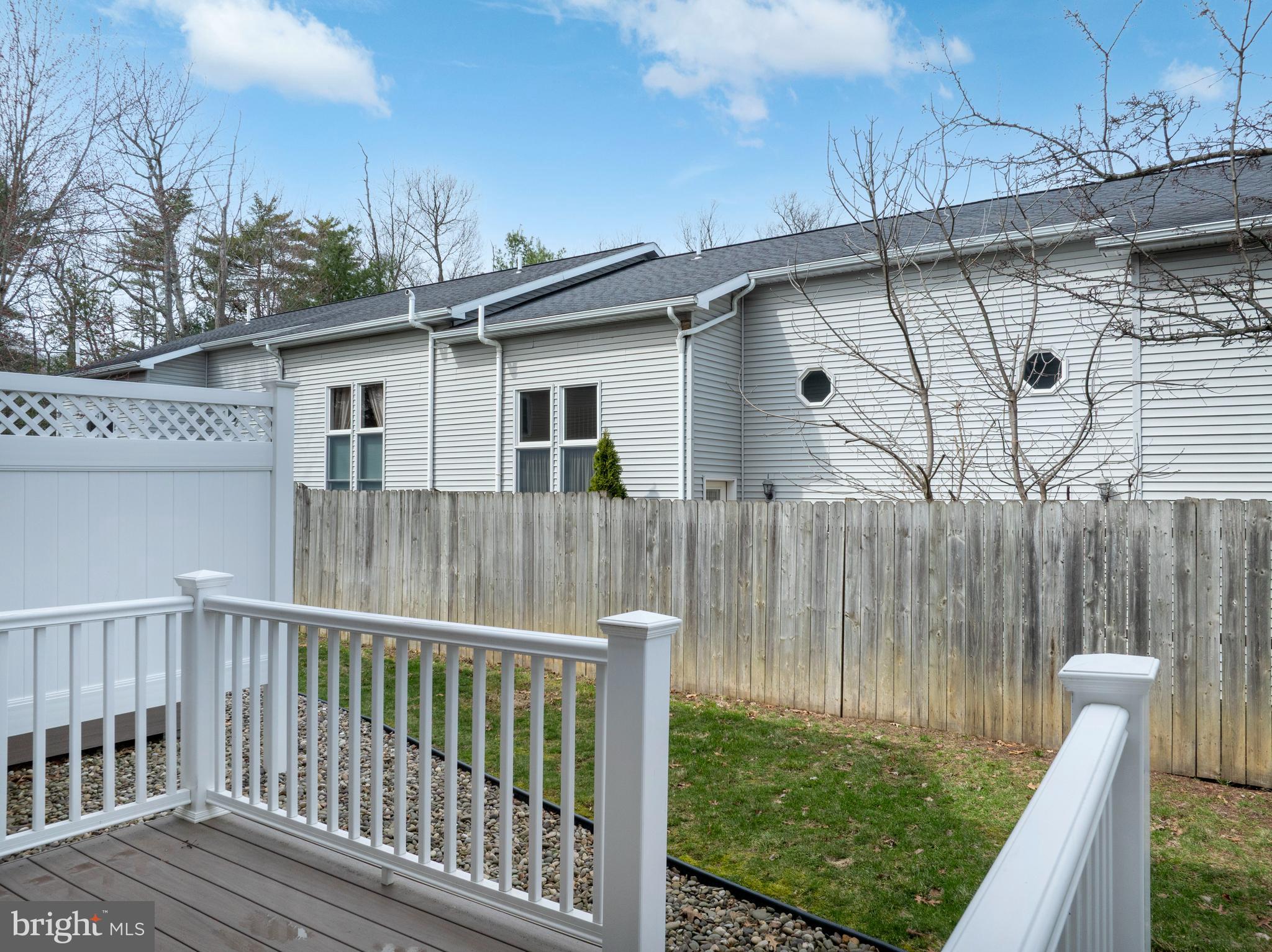 MAPLEWOOD TOWNHOUSES - Residential