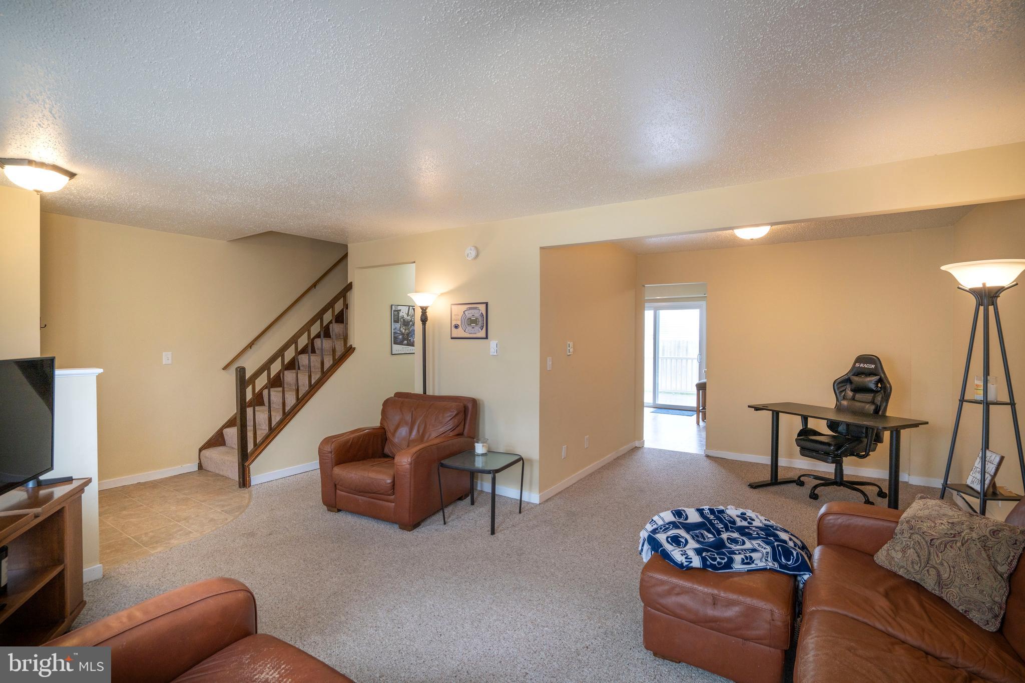 MAPLEWOOD TOWNHOUSES - Residential