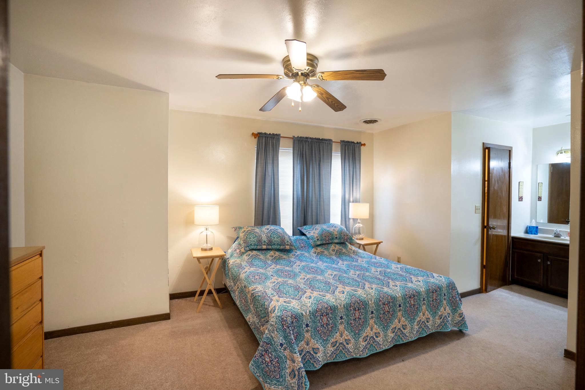 MAPLEWOOD TOWNHOUSES - Residential