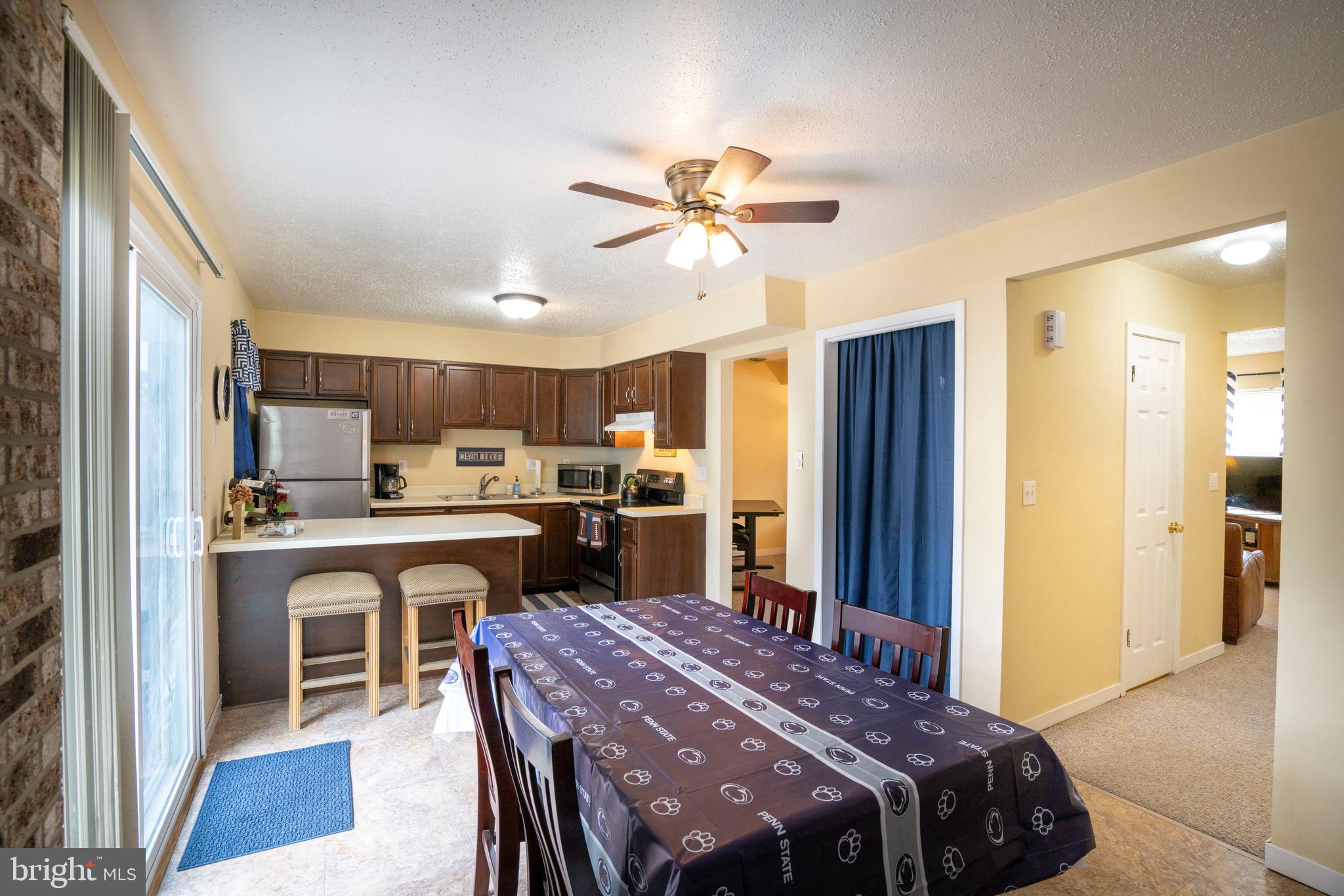 MAPLEWOOD TOWNHOUSES - Residential