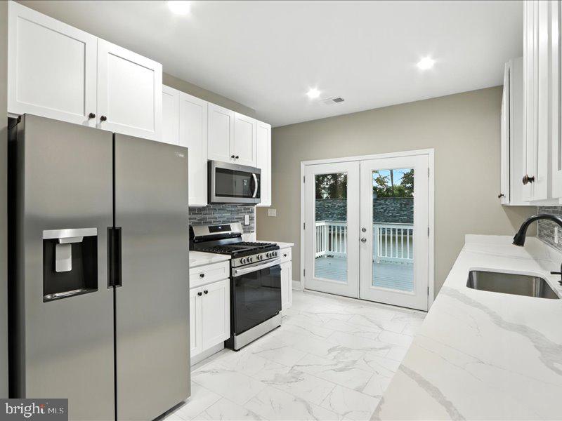 OAKCREST - Residential
