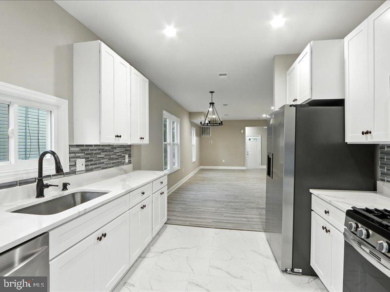 OAKCREST - Residential