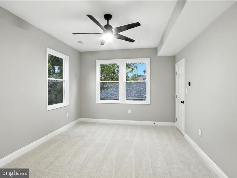 OAKCREST - Residential