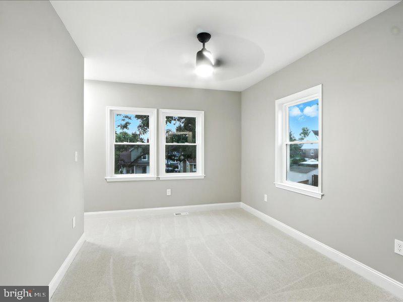OAKCREST - Residential