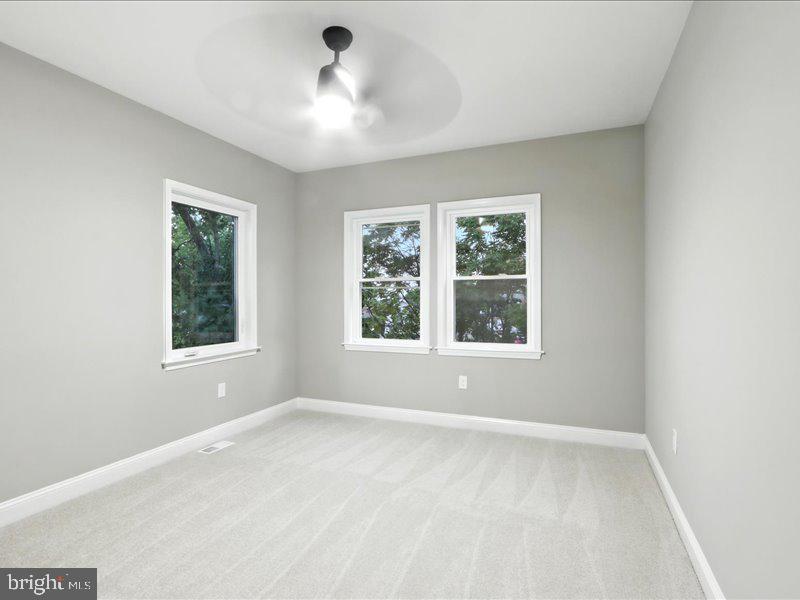 OAKCREST - Residential