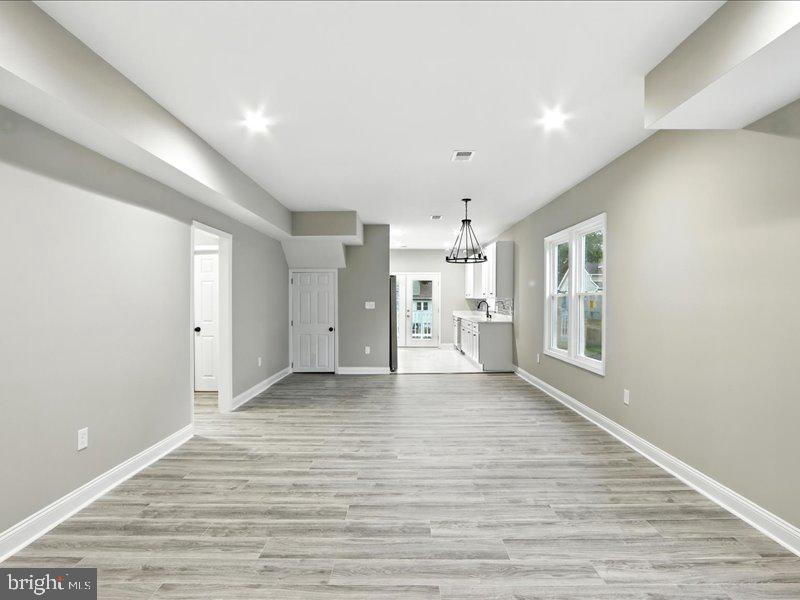 OAKCREST - Residential