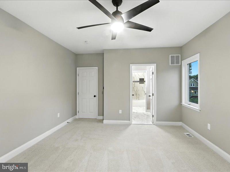 OAKCREST - Residential