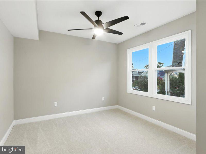 OAKCREST - Residential