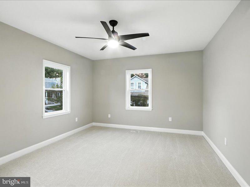OAKCREST - Residential
