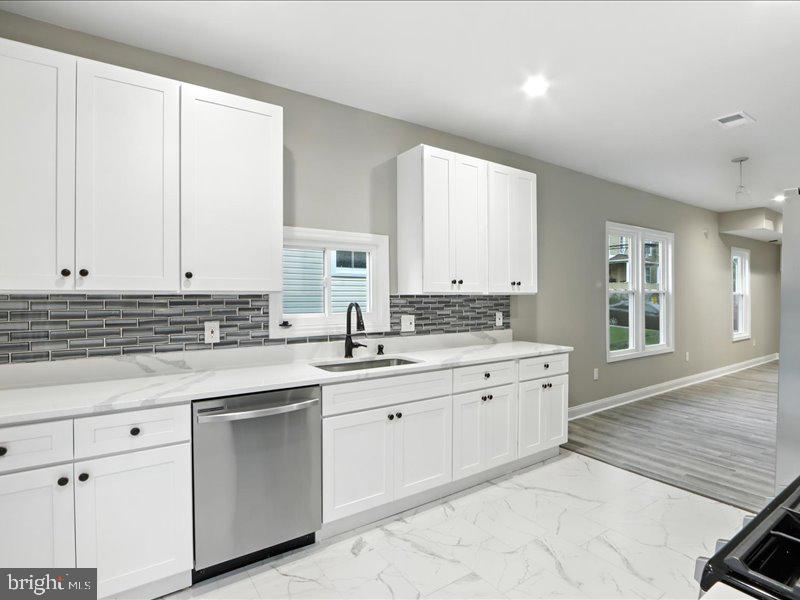OAKCREST - Residential