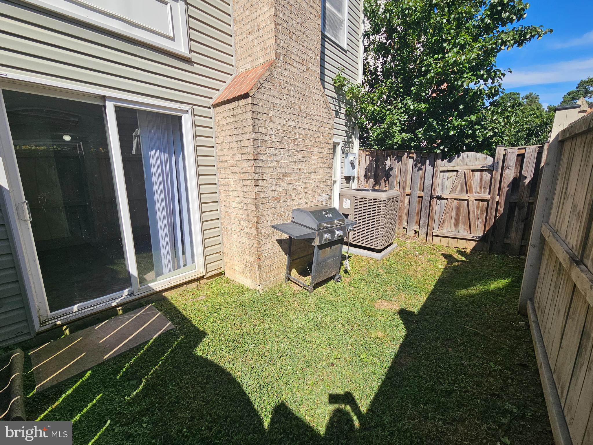 COLLEGE HALL GROVE - Residential Lease