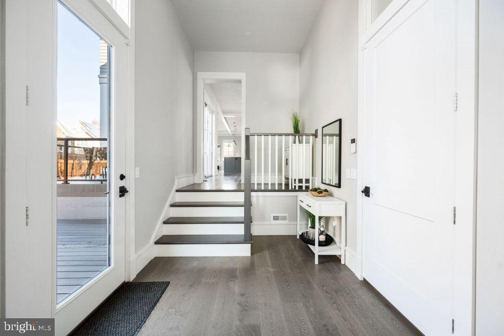 BERKSHIRE OAKWOOD - Residential