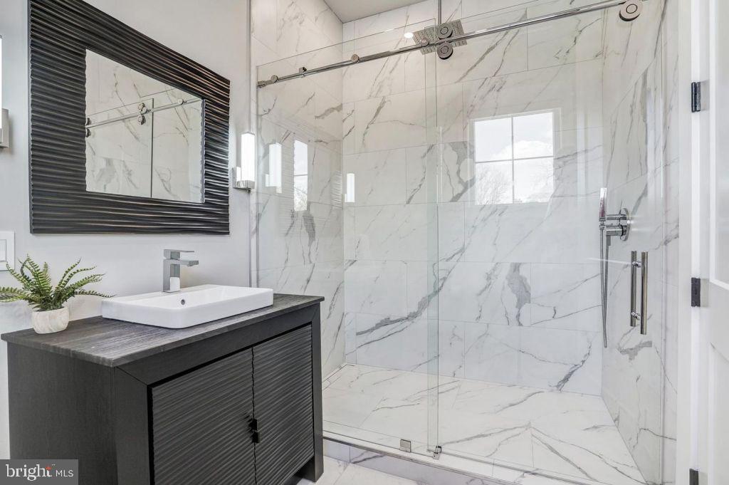 BERKSHIRE OAKWOOD - Residential