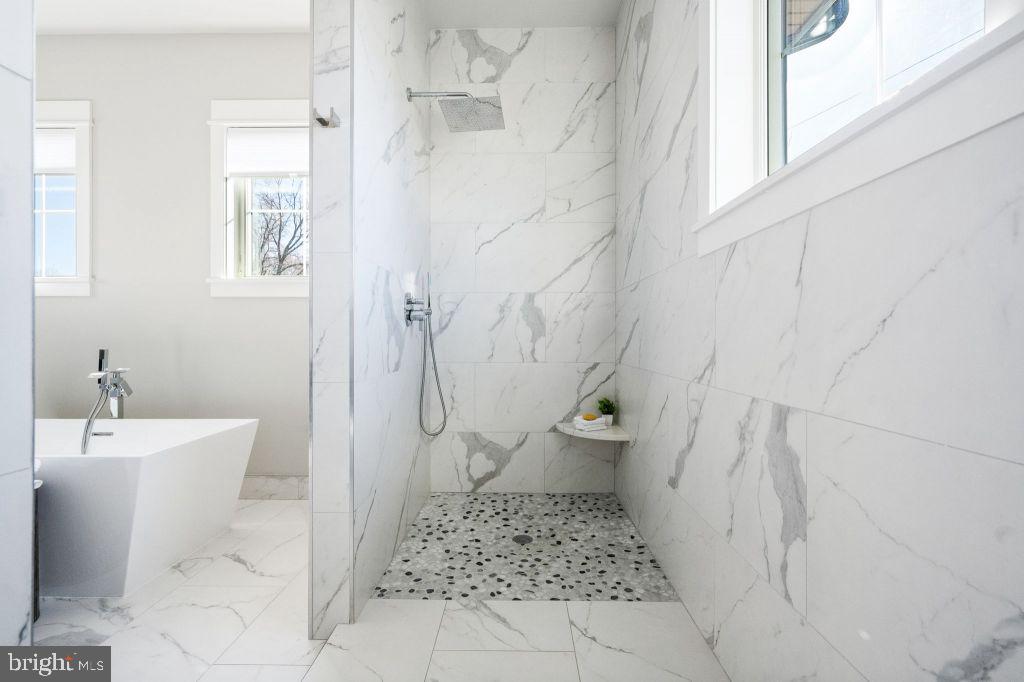 BERKSHIRE OAKWOOD - Residential