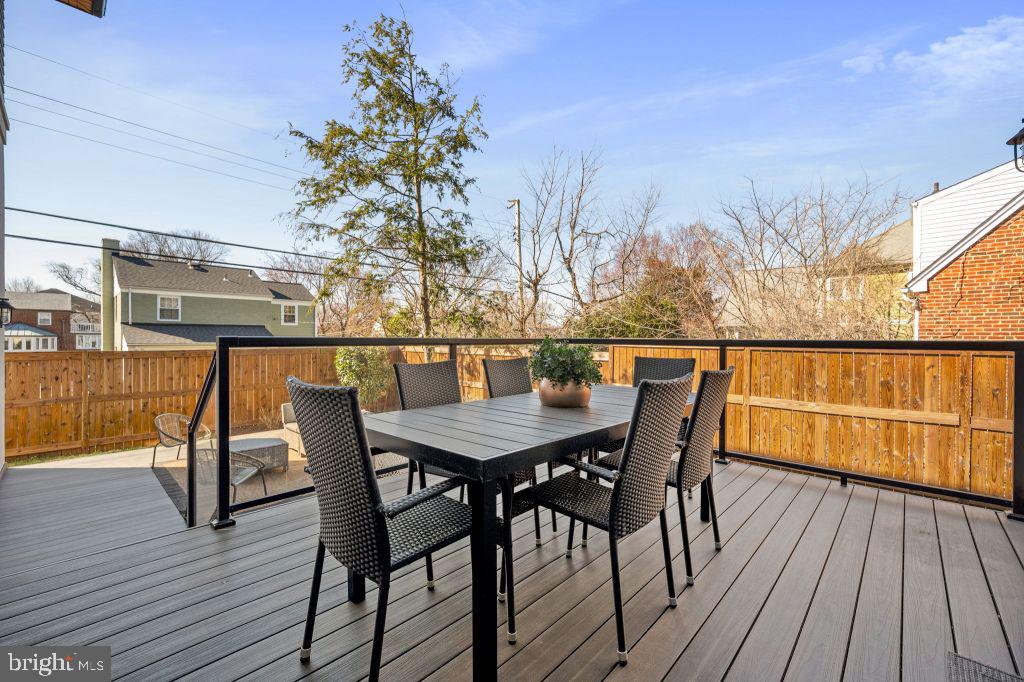 BERKSHIRE OAKWOOD - Residential