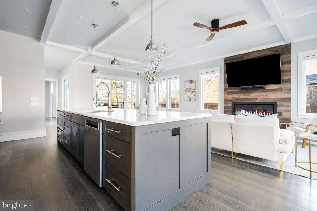 BERKSHIRE OAKWOOD - Residential