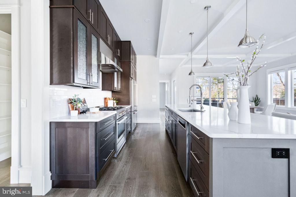 BERKSHIRE OAKWOOD - Residential