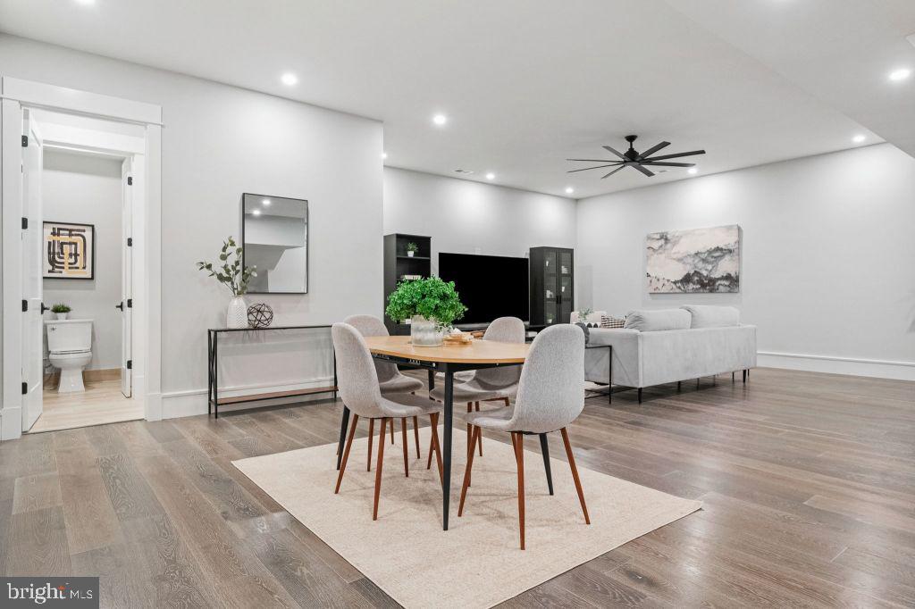 BERKSHIRE OAKWOOD - Residential