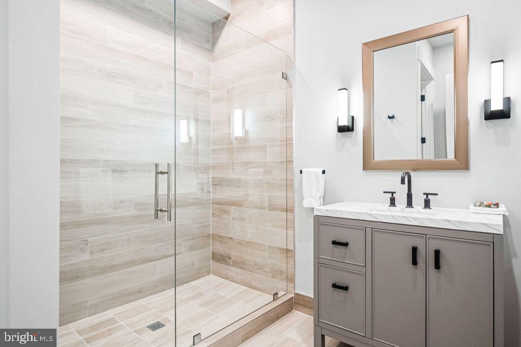 BERKSHIRE OAKWOOD - Residential