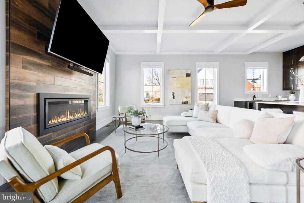 BERKSHIRE OAKWOOD - Residential