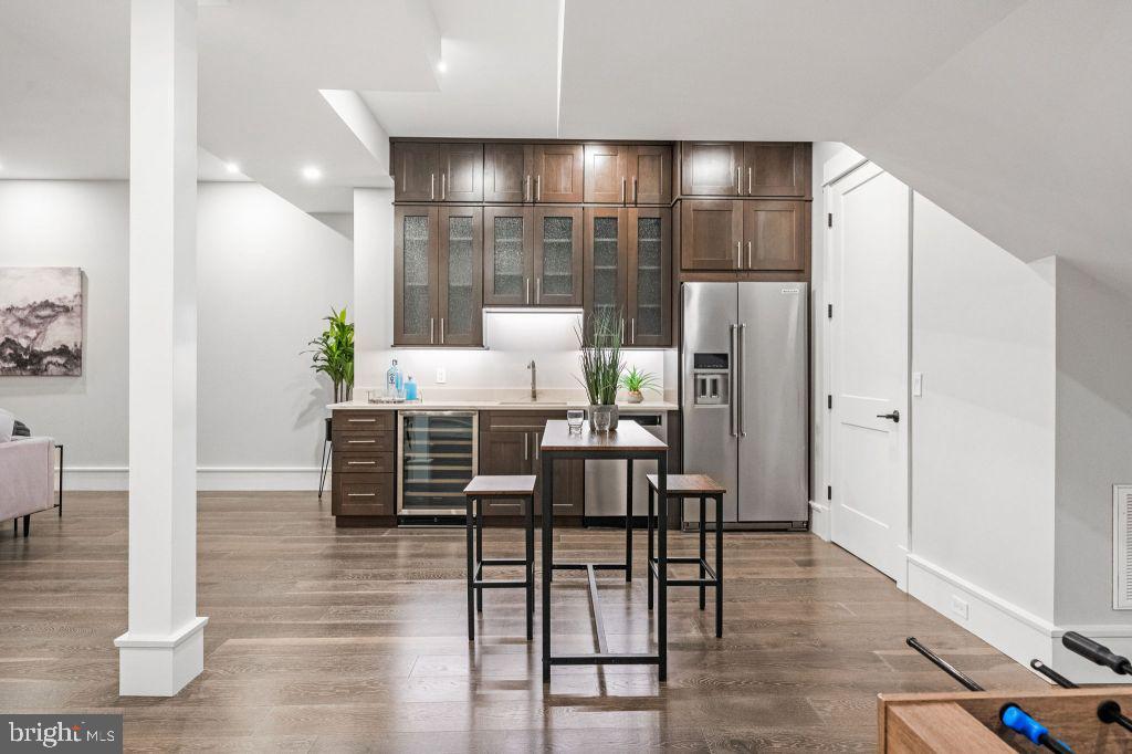 BERKSHIRE OAKWOOD - Residential