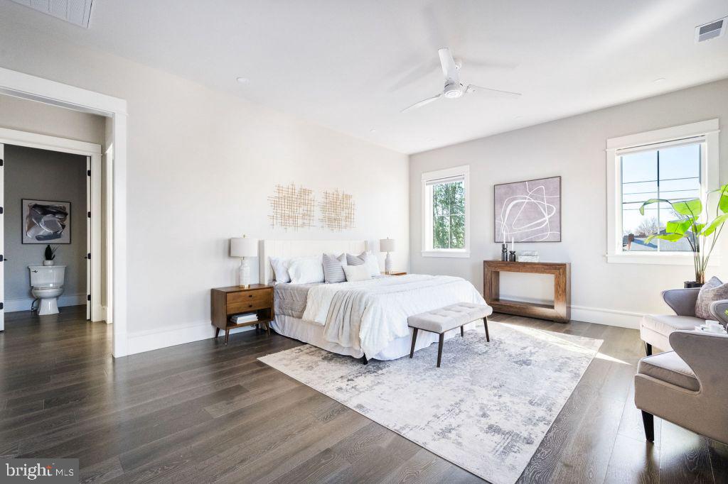 BERKSHIRE OAKWOOD - Residential