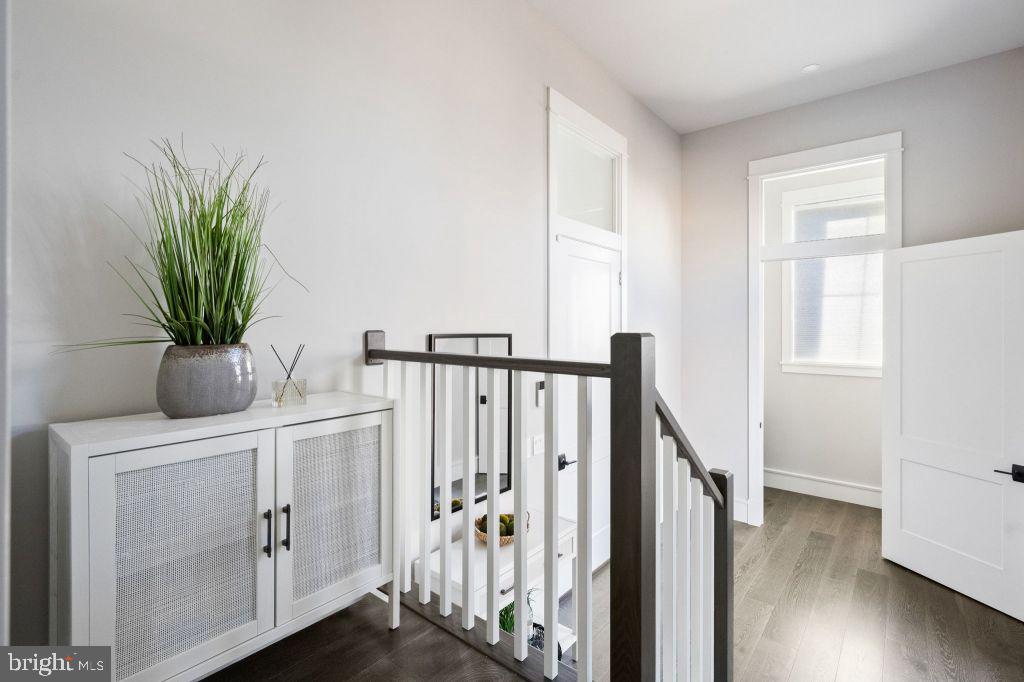 BERKSHIRE OAKWOOD - Residential