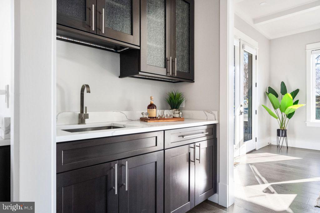 BERKSHIRE OAKWOOD - Residential