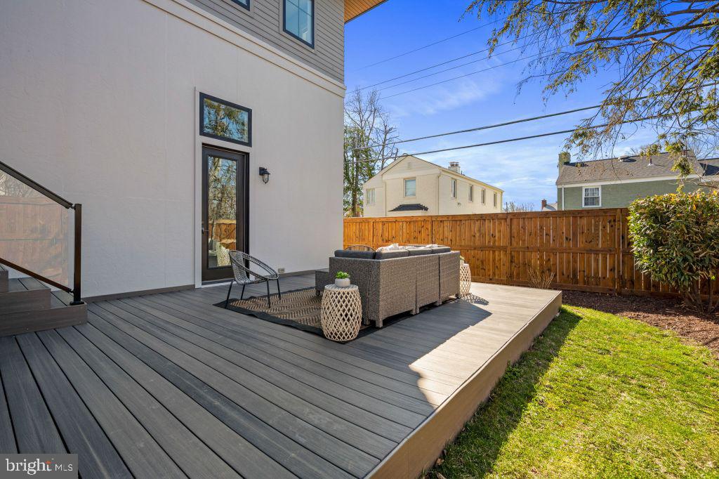 BERKSHIRE OAKWOOD - Residential