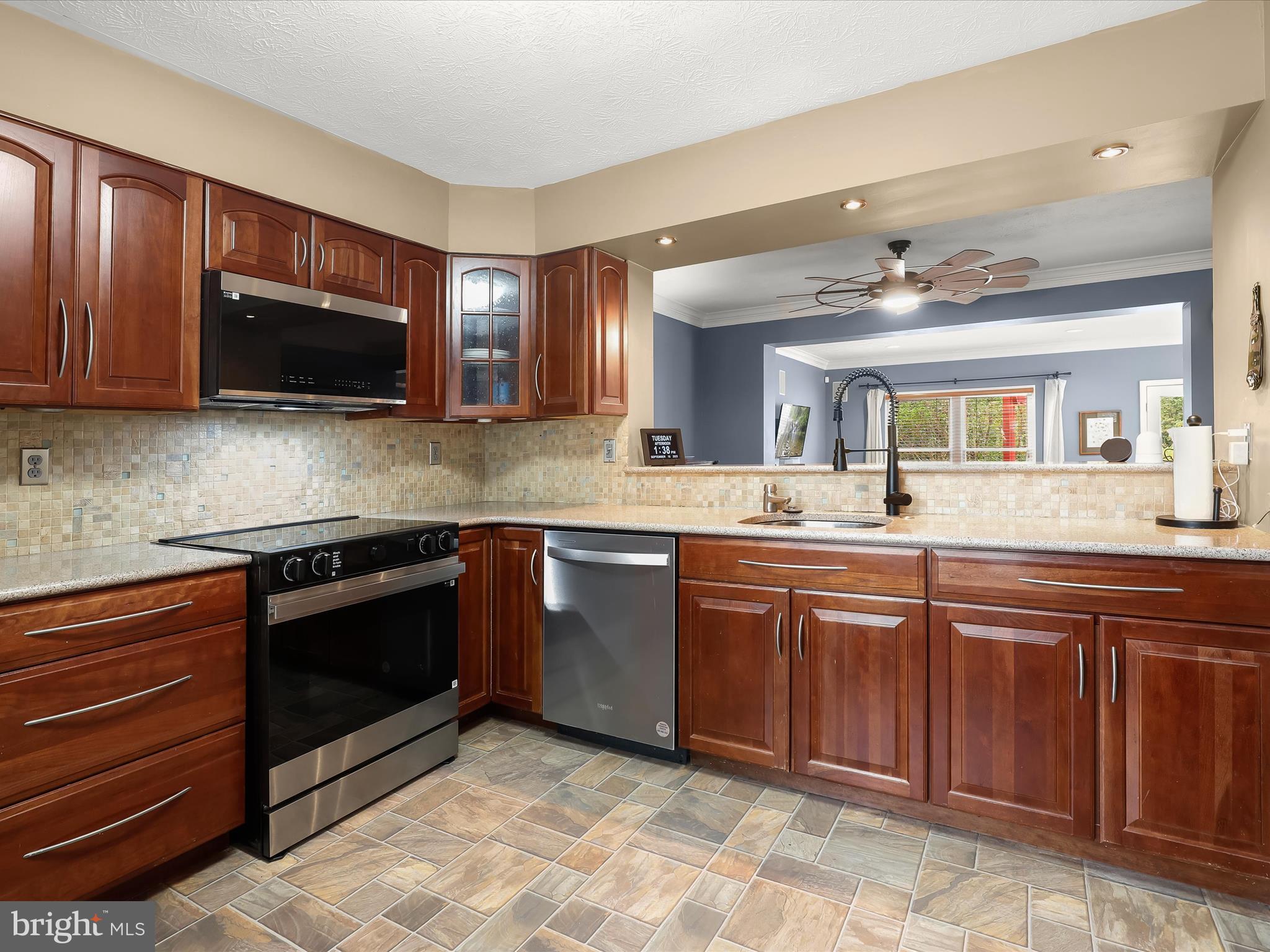 GREENSPRING EAST - Residential