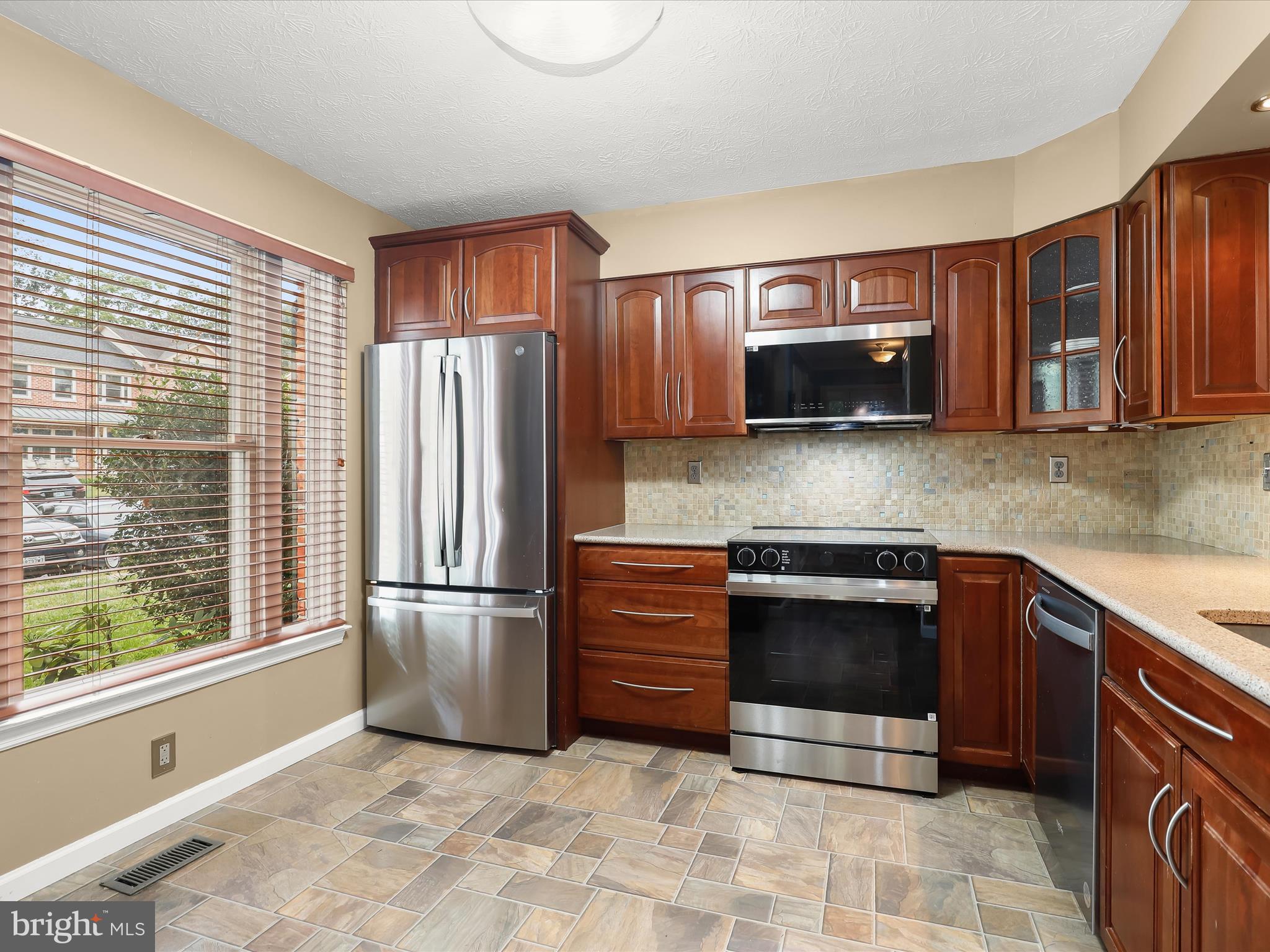 GREENSPRING EAST - Residential