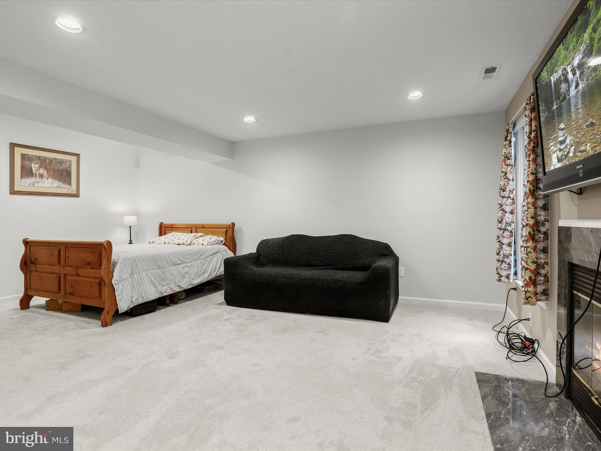 GREENSPRING EAST - Residential